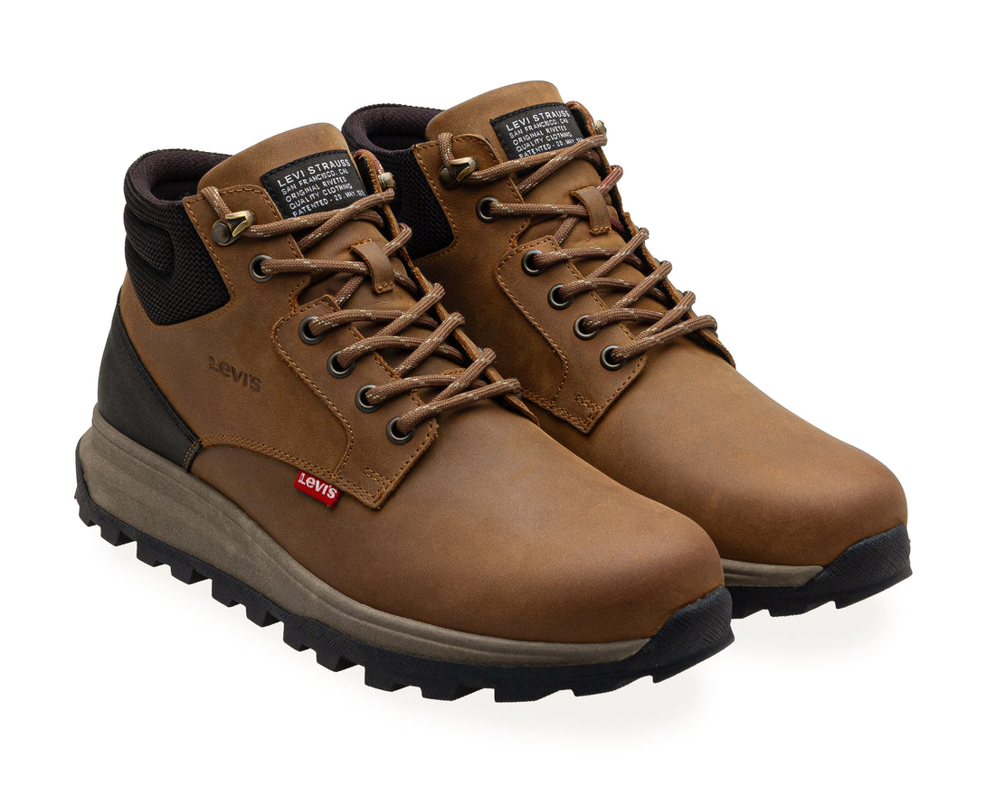 Levi's®  Chester L2226602 Tan